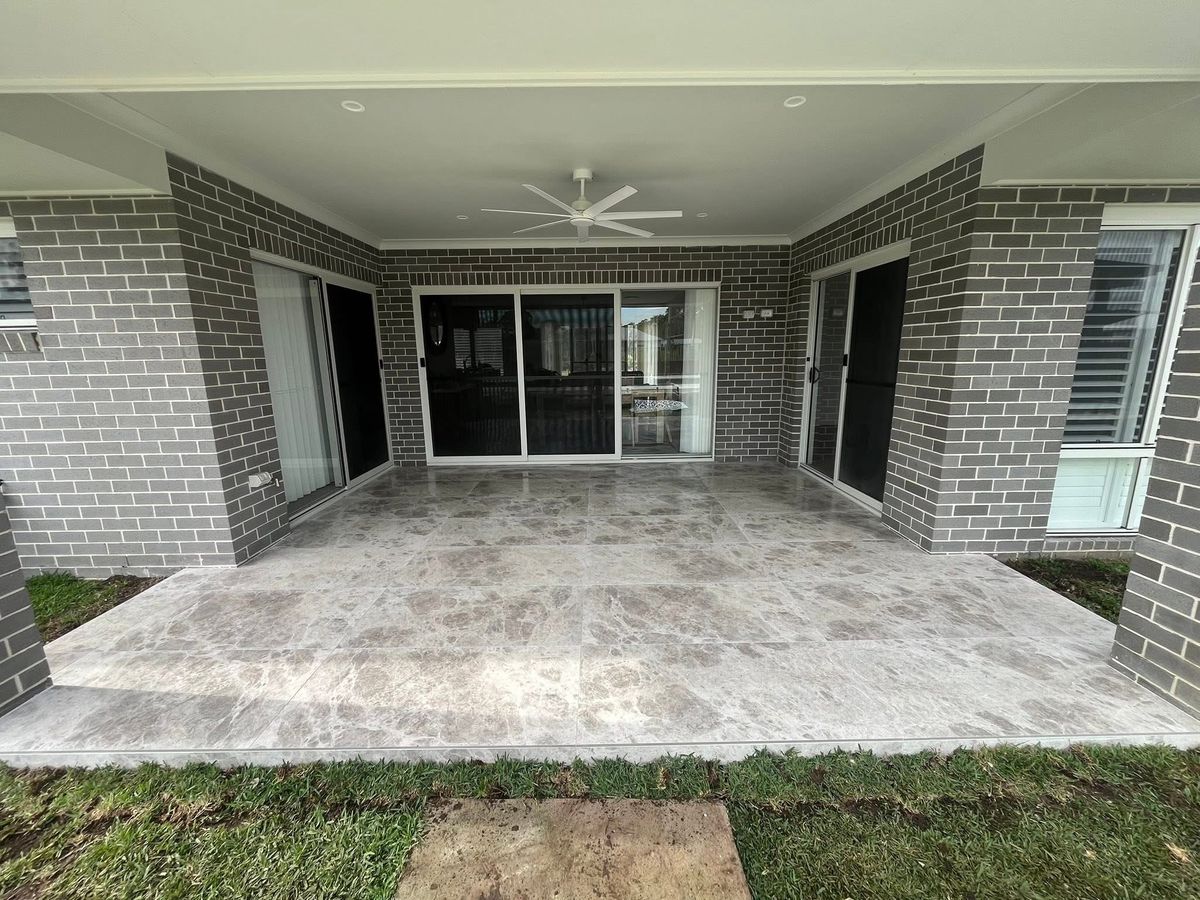 Indoor and outdoor floor tiling