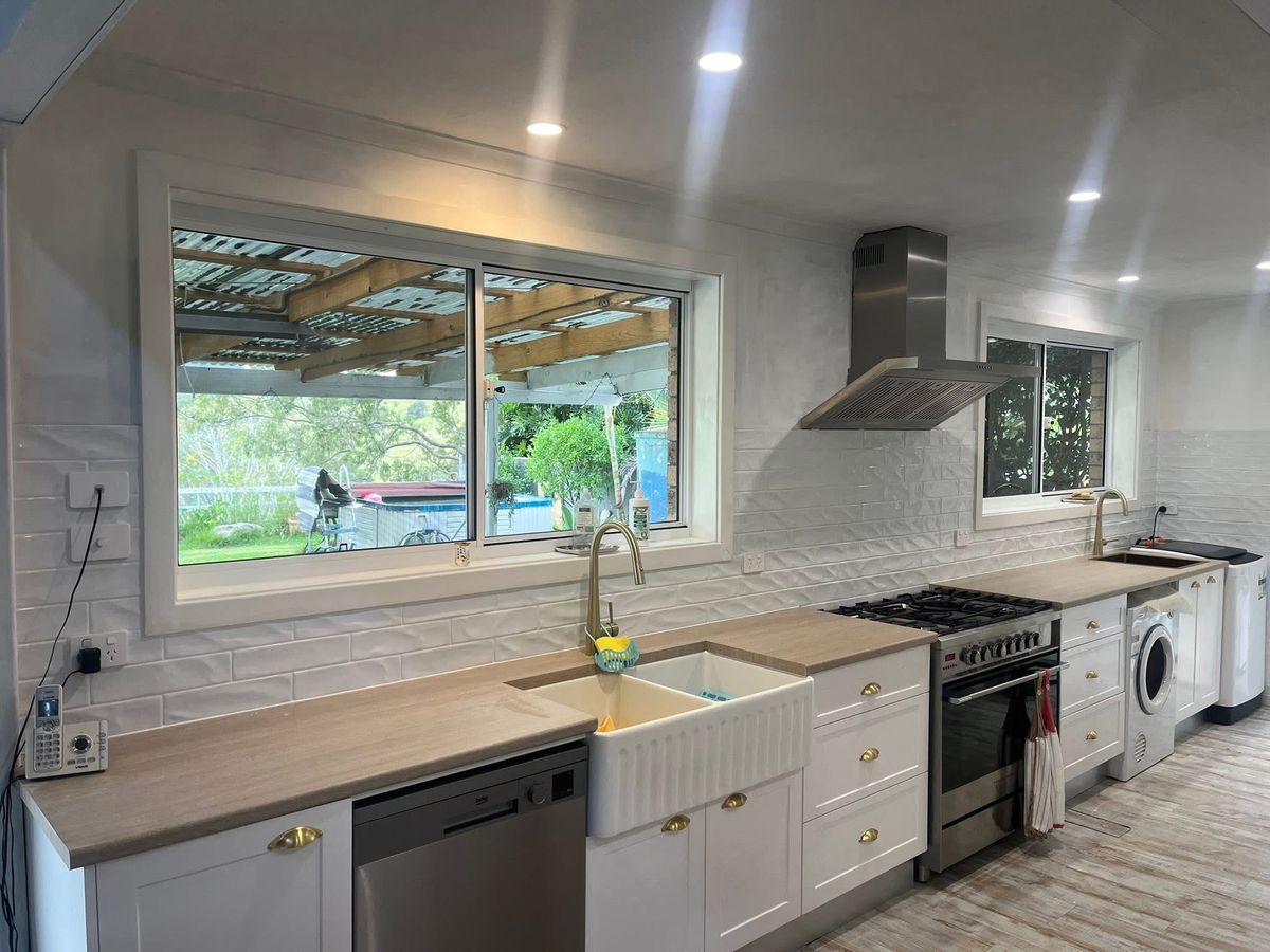 Kitchen herringbone splashback
