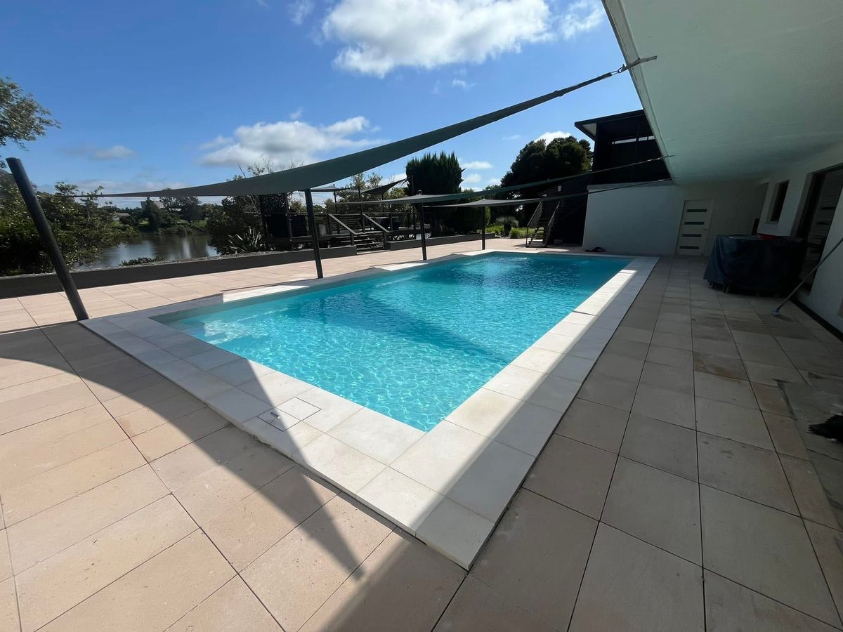 Outdoor alfresco and pool surround tiling